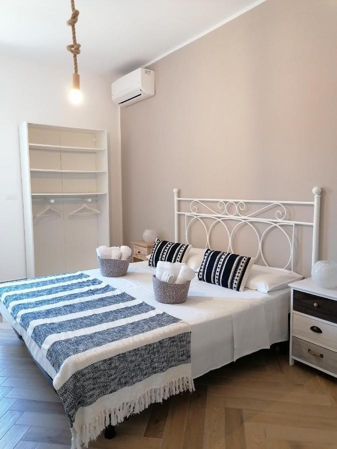 Villa Per Vacanze Isola 파뉴사 외부 사진
