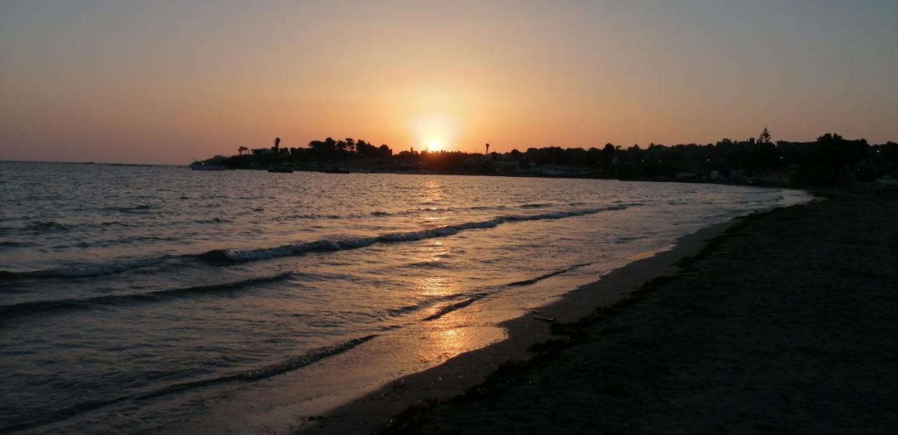 Villa Per Vacanze Isola 파뉴사 외부 사진